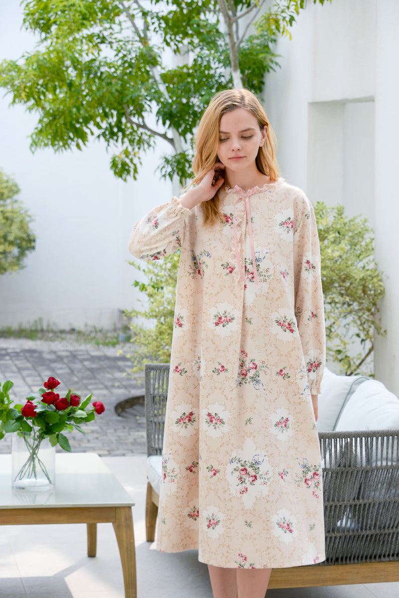 6364 45R コットンアルパカ　コサージュチュニック　フラワー　花　フリル 綾ネル花柄プリント レースフリル半開ネグリジェ – IKUKO ONLINE SHOP